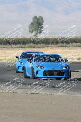 media/Sep-15-2024-Speed Ventures (Sun) [[7a54f7ed2f]]/86 Group/Session 1 (Outside Grapevine)/